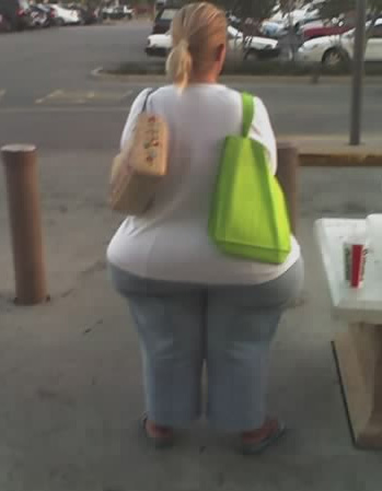 mature round bppty Mature round bppty